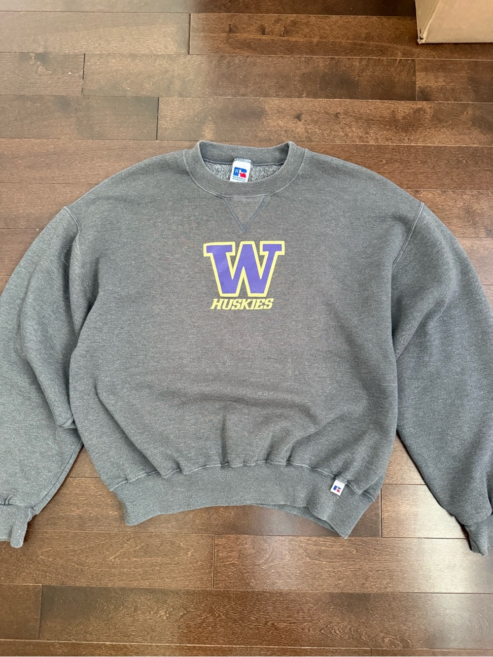 Vintage Russell Atheltic Washington Huskies Boxy Crewneck Sweater Grey Size L